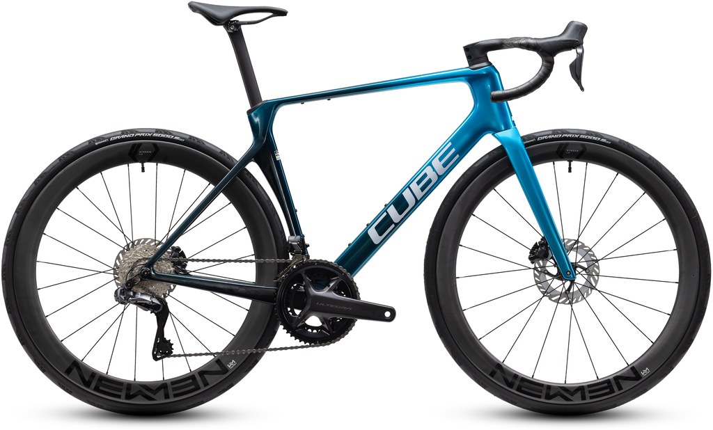 Bicicleta CUBE Agree C:62 Race (Carretera race, carbono)