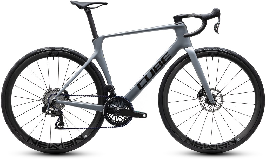 Bicicleta CUBE Agree C:62 SLX (Carretera race, carbono)